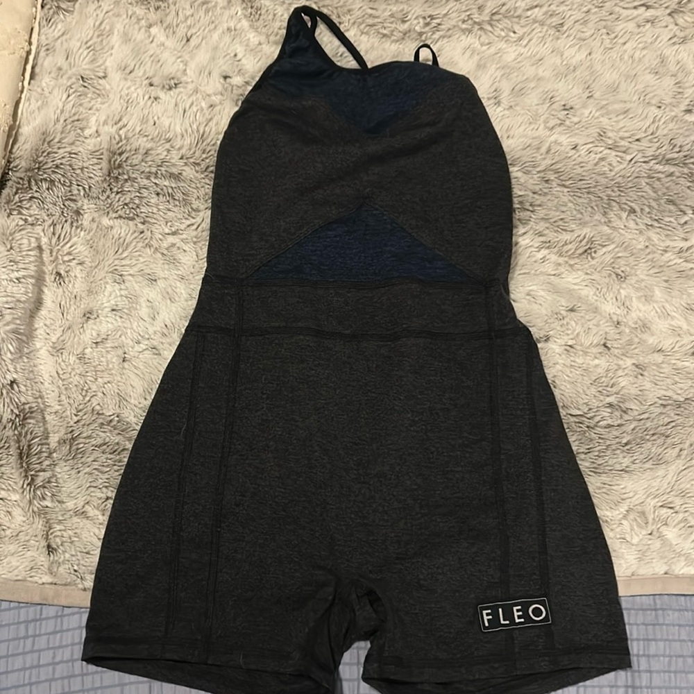 Fleo singlet